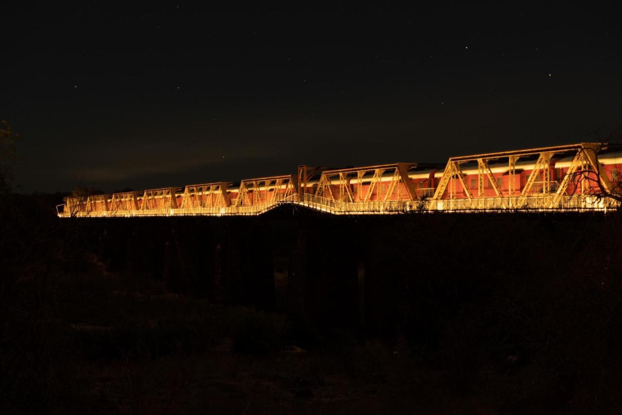 Kruger Shalati - Train On The Bridge & Garden Suites 스쿠쿠자 외부 사진