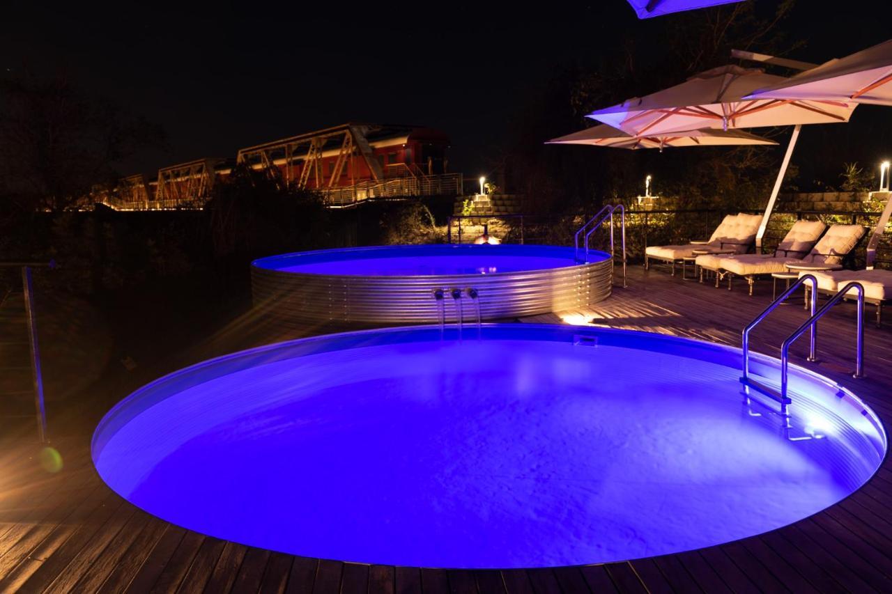 Kruger Shalati - Train On The Bridge & Garden Suites 스쿠쿠자 외부 사진